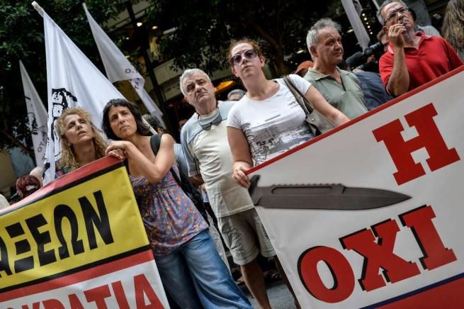 © -afp  | Il ministro delle Finanze Tsakalotos durante il dibattito in Parlamento