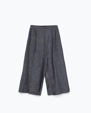 © dal-web  | Sono in un turchese acceso perfetto per l'estate le culottes di J. Crew, che si portano con un sandalo con il tacco