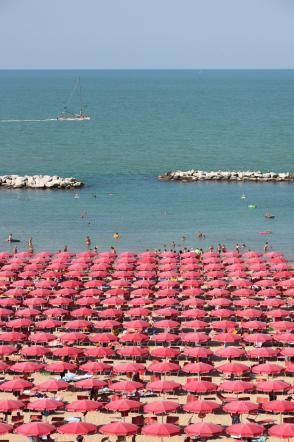 © ente-del-turismo  | 
      Rimini, la spiaggia
   