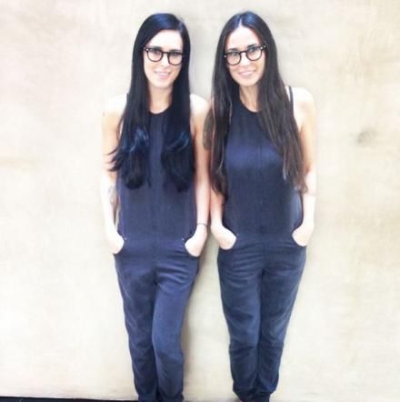 © instagram  | 
   
