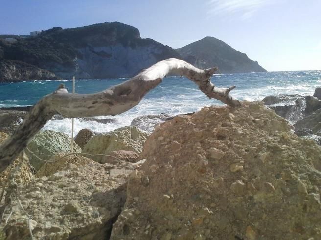 © ente-del-turismo  | Ponza, Cala Fonte