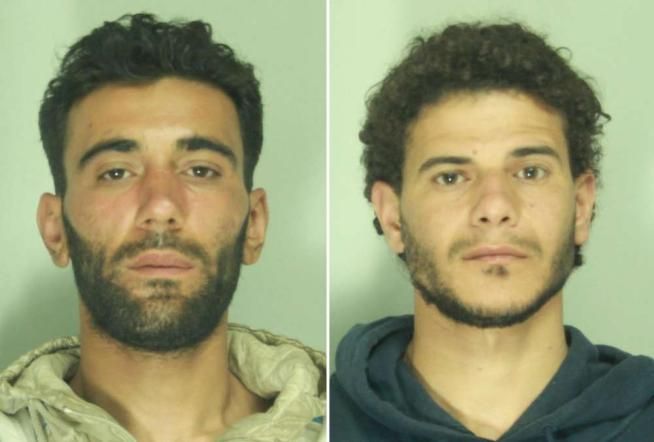 © ansa  | Mohammed Ali Malek e Mahmud Bikhit, i due presunti scafisti arrestati dalla polizia a Catania