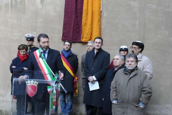 © -afp  | Alcuni sopravvissuti ad Auschiwitz per il Giorno della Memoria 