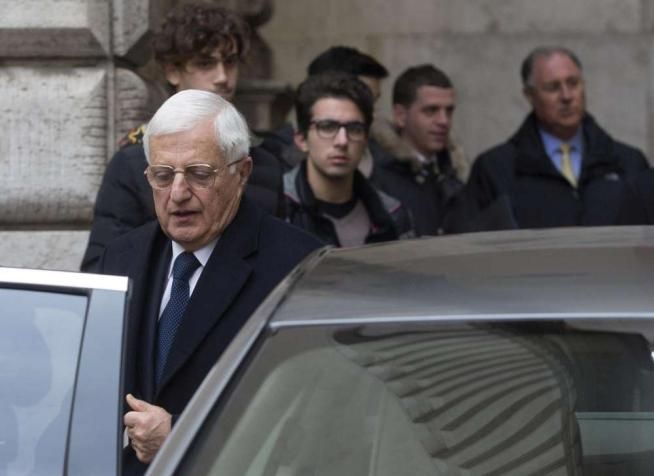 © ansa  | Cronisti in attesa davanti al palazzo del Quirinale sin di primo mattino