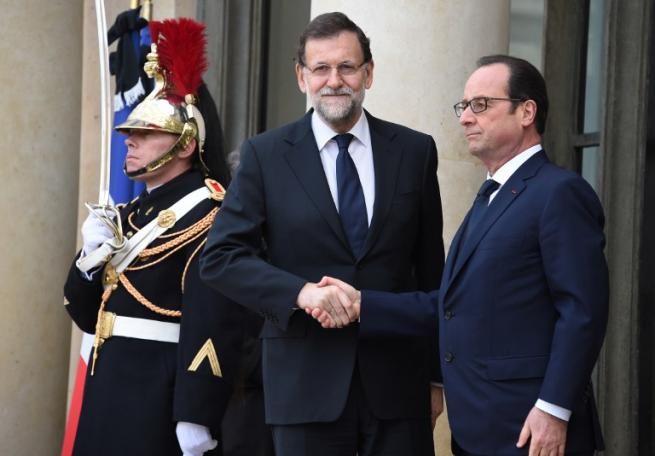 © -afp  | Hollande e il primo ministro spagnolo Mariano Rajoy