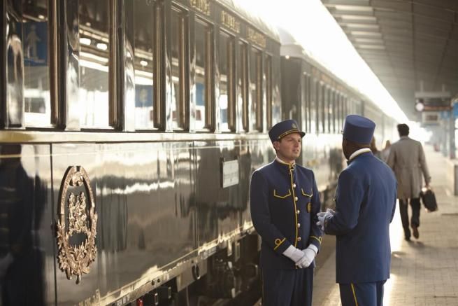 © ufficio-stampa  | The Venice Simplon-Orient-Express in banchina, pronto a partire. 