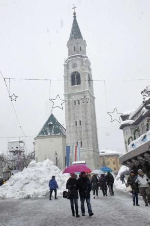 © ansa  | Veneto, abbondanti nevicate a Cortina