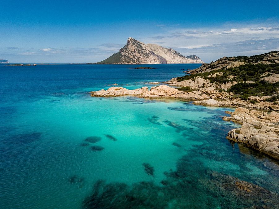 © Istockphoto  |  Isola Tavolara, Sardegna