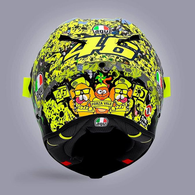   |  Dal 1995 a oggi: ecco tutti i caschi di Valentino Rossi della carriera. Tutti AGV e realizzati dall'amico Aldo Drudi. Dal mitico Soleluna all'edizioni speciali per il Mugello e Misano.