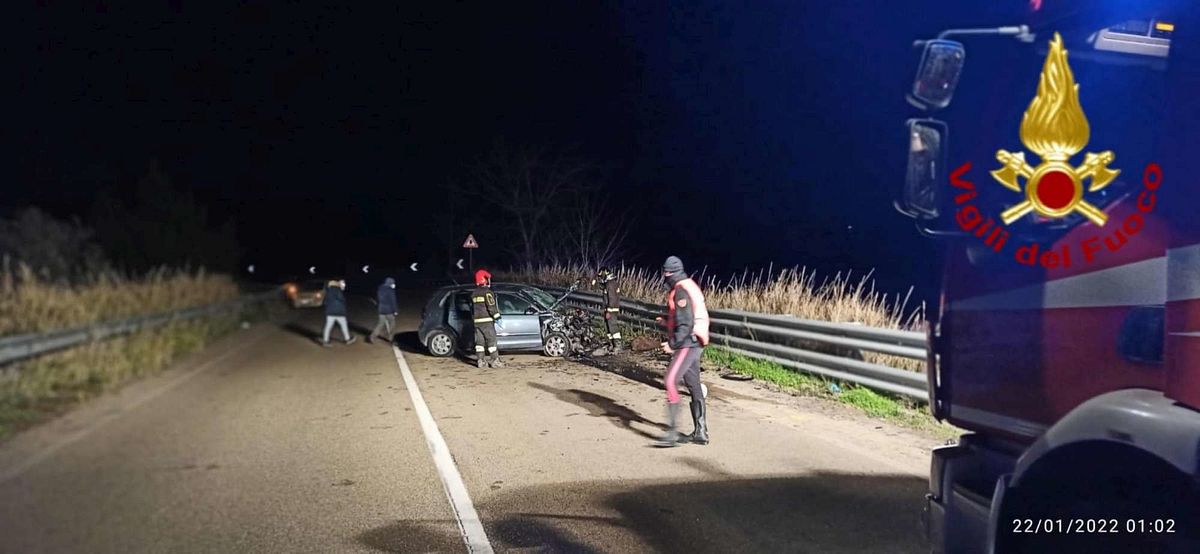 © Ansa  | Il luogo in cui tre giovani sono morti in un incidente stradale in provincia di Matera