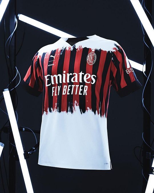 © acmilan.com 