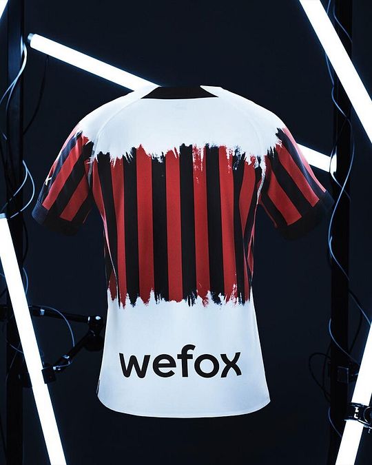 © acmilan.com 
