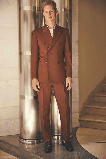 © Ufficio stampa  | È l’idea del viaggio a ispirare la collezione SS23 di Pal Zileri, che ripercorre virtualmente l’itinerario tracciato da Marco Polo