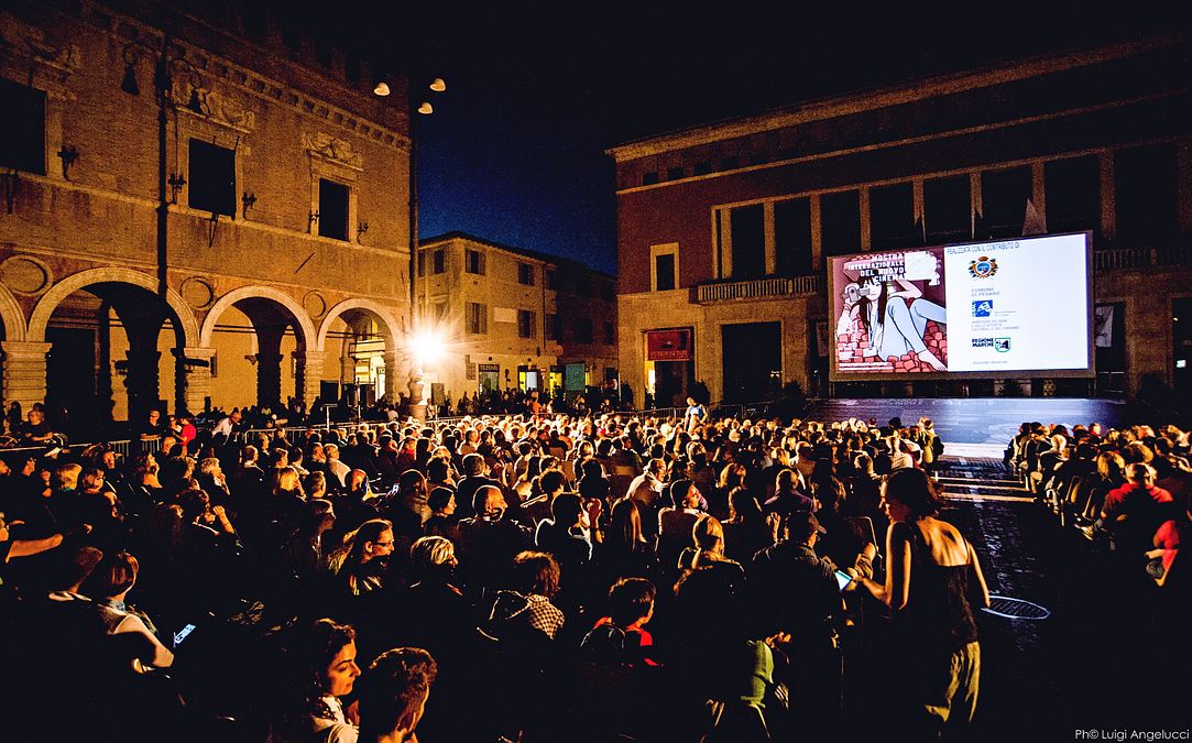 © Luigi Angelucci 