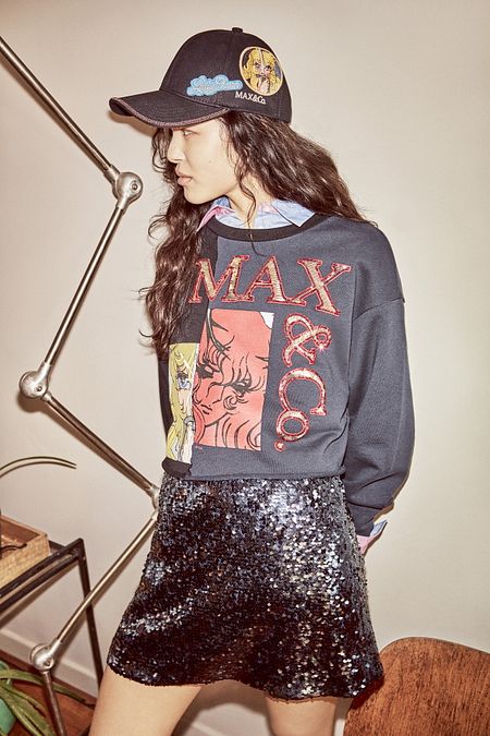 © Ufficio stampa  | Max&Co. presenta il nuovo capitolo della serie &Co.llaboration: per l’autunno inverno 2022, il brand dedica una capsule collection a Lady Oscar (Le Rose di Versailles)