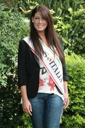 © LaPresse  | Francesca Testasecca oggi, alla conferenza stampa di presentazione dell'edizione 2011 di Miss Italia. 55 Kg