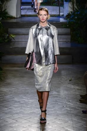 © Mondadori Foto  | Il trend dell'argento sulle passerelle Primavera-Estate 2014 