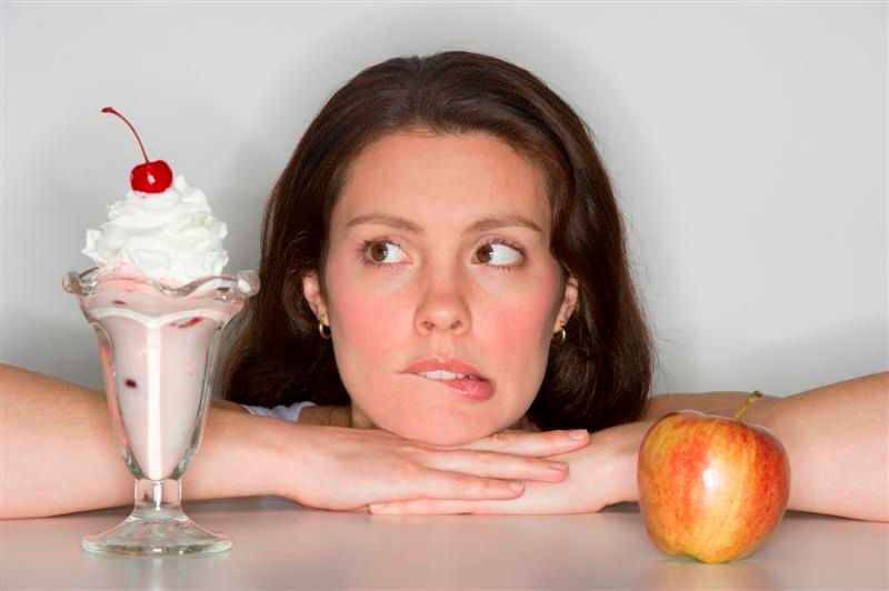 © Istockphoto  | Il gelato reintegra i liquidi, fornisce energia e soddisfa il palato grazie al sapore fresco e intenso. È perfetto per dimagrire!