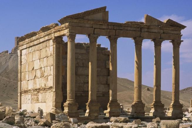 © Mondadori Foto  | 
   