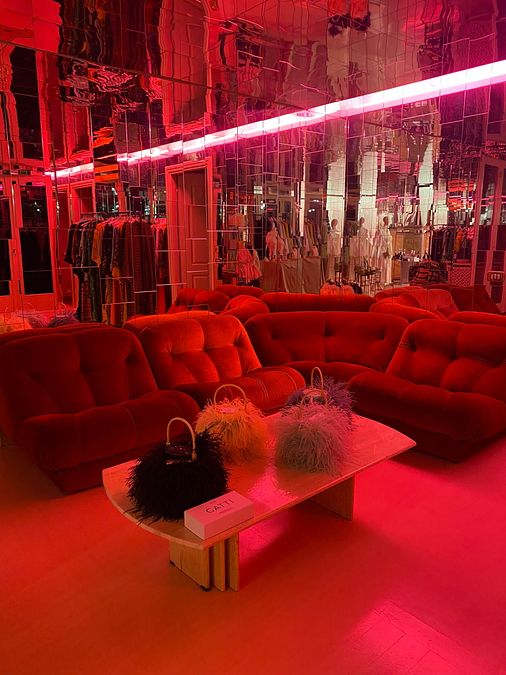 © Ufficio stampa  | Un momento del Pop Up Shop day, negli spazi dell'Atelier Molayem a Milano