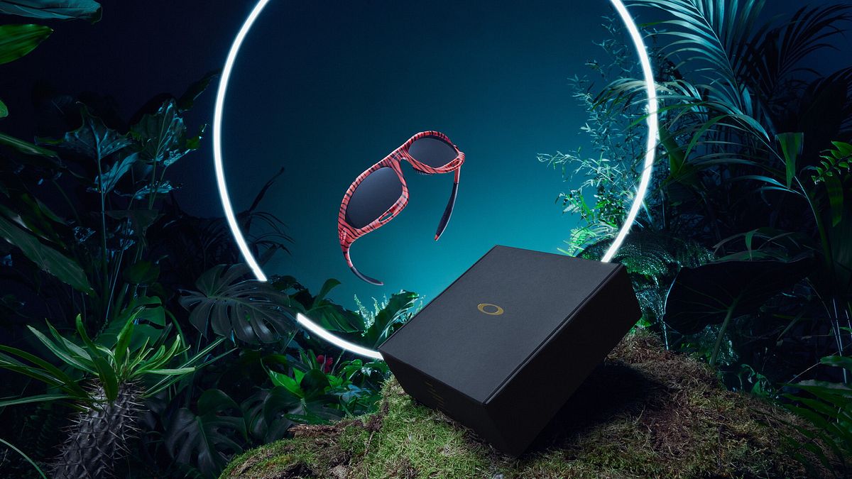 © Oakley 