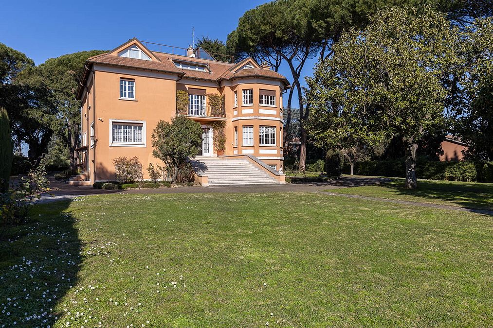 © Forbes Global Properties 