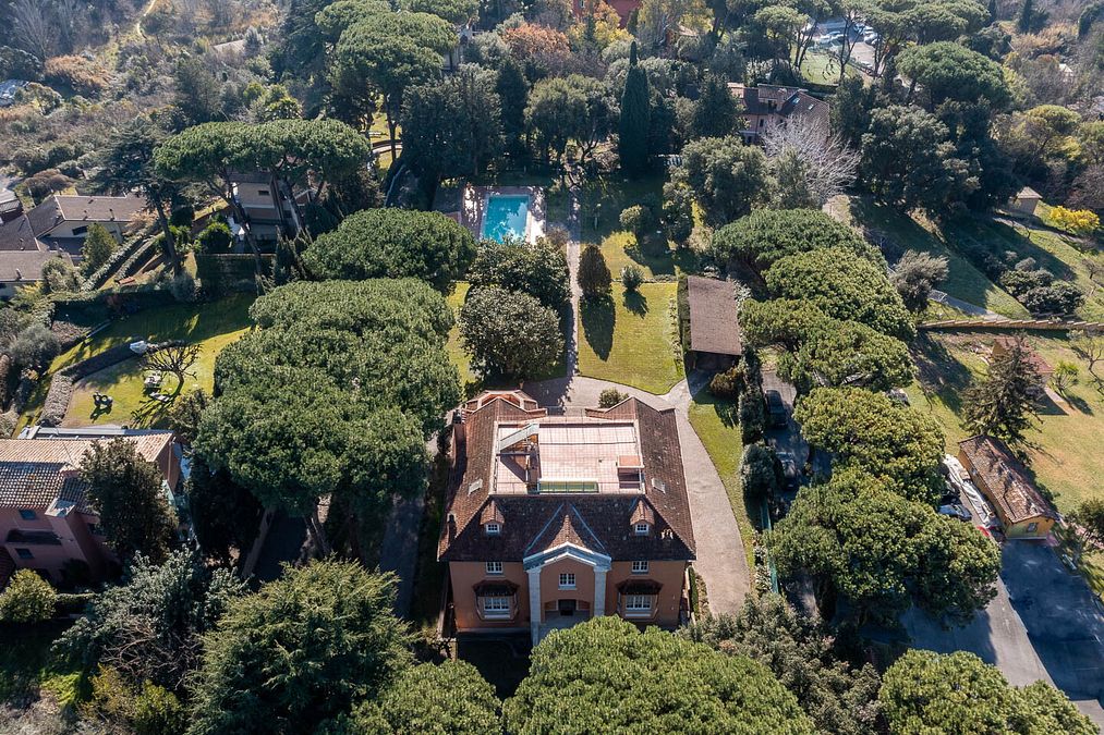© Forbes Global Properties 