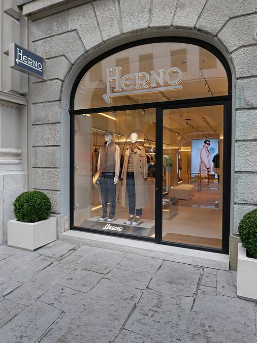 © Ufficio stampa  | Herno ha aperto il suo primo store monomarca a Monaco, in Germania