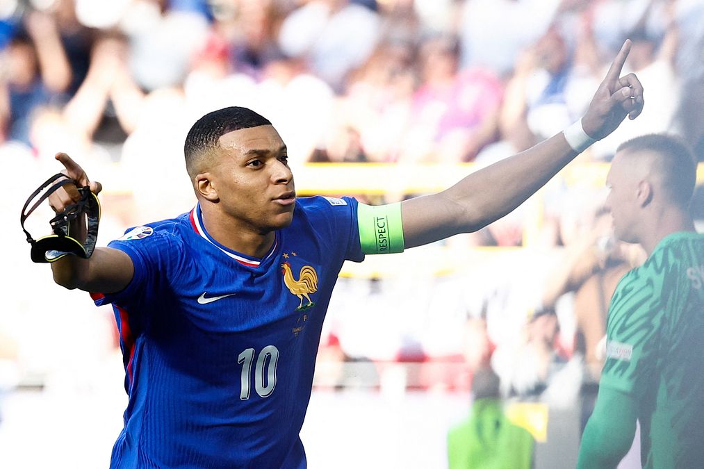 © Getty Images  | Chi è stato, fin ora, il miglior giocatore di Euro 2024? Per rispondere a questa domanda bisogna interpellare l'algoritmo studiato dalla UEFA che analizza le prestazioni di tutti i giocatori di partita in partita creando una classifica in costante aggiornamento che ha una base fornita da Qualificazioni europee e Nations League. Ma come funziona? 
