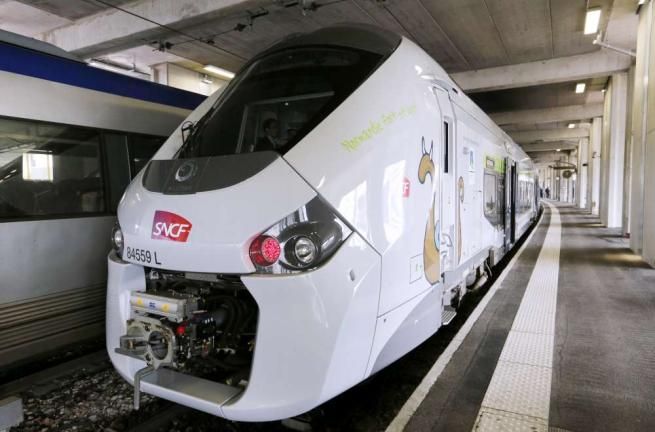 © -afp  | Il nuovo Ter Regiolis, uno dei due treni coinvolti nello scandalo