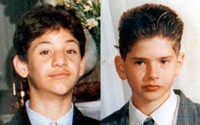 © tgcom24  | Salvatore Colletta (15 anni, a sinistra) e Mariano Farina (12 anni, a destra) sono scomparsi insieme il 31 marzo 1992 in località  Casteldaccia (Palermo). 