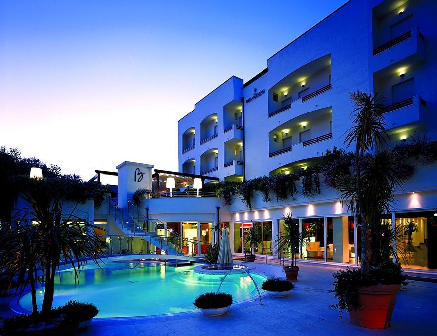 © tripadvisor 
