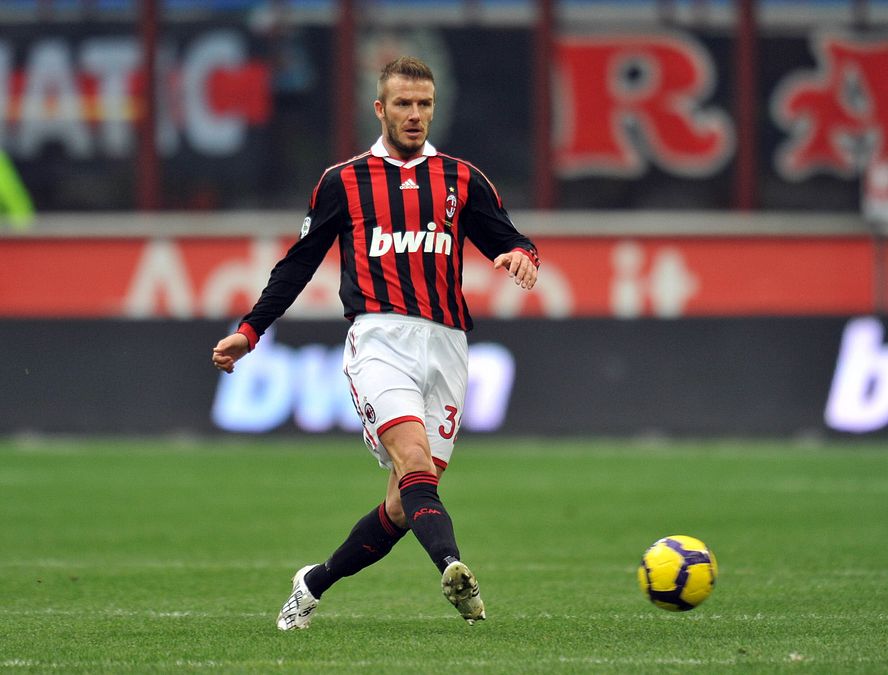 Milan: dy eksperienca nga 6 muaj secila në 2009 dhe 2010, duke luajtur në 33 ndeshje dhe duke shënuar 2 gola
