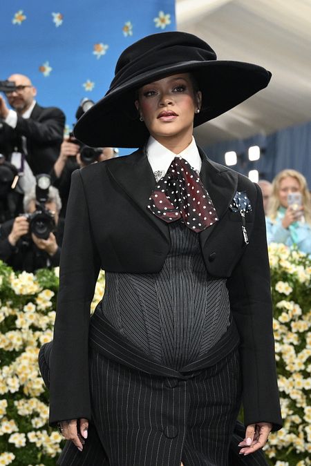 © Afp  | Rihanna ha rubato la scena rivelando la terza gravidanza