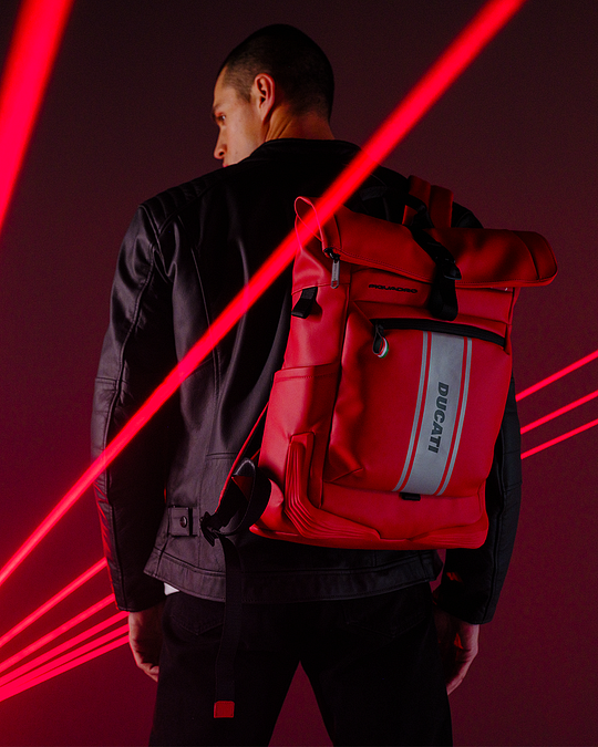 © Ufficio stampa  | Zaini e trolley: la prima capsule collection realizzata da Piquadro in collaborazione con Ducati