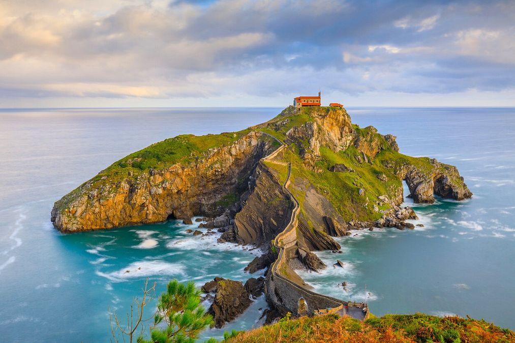 © Istockphoto  |  San Juan de Gaztelugatxe, Spagna