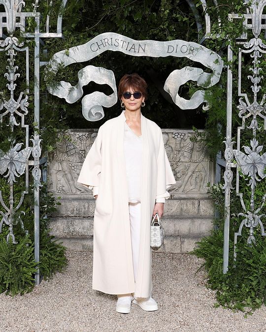 © Ufficio stampa  | Dior Cruise 2026: tra gli ospiti della sfilata, Natalie Portman (courtesy of Dior)