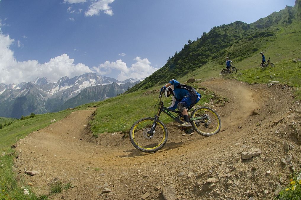 © Ente del Turismo  | Ciclovia dell'Oglio in Valle Camonica - ph Nicola Amadini