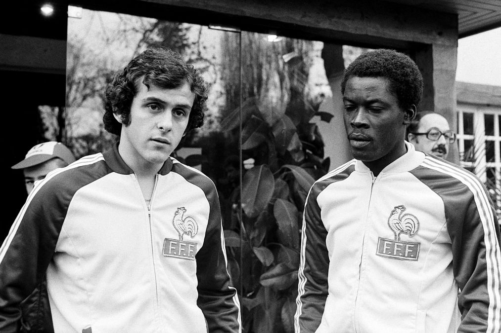 © afp  | Un giovanissimo Michel Platini alle prime apparizioni con la Francia. Chiuderà la carriera con 72 presenze e 41 gol con Les Bleus  