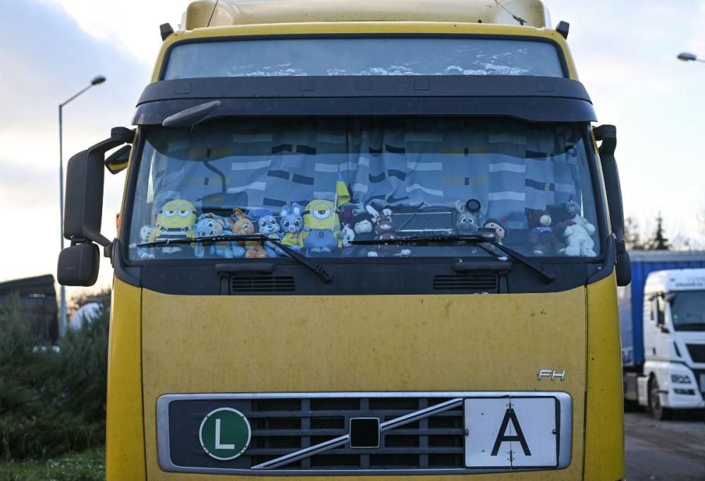 Peluche sui camion: perché i camionisti li usano? Il significato