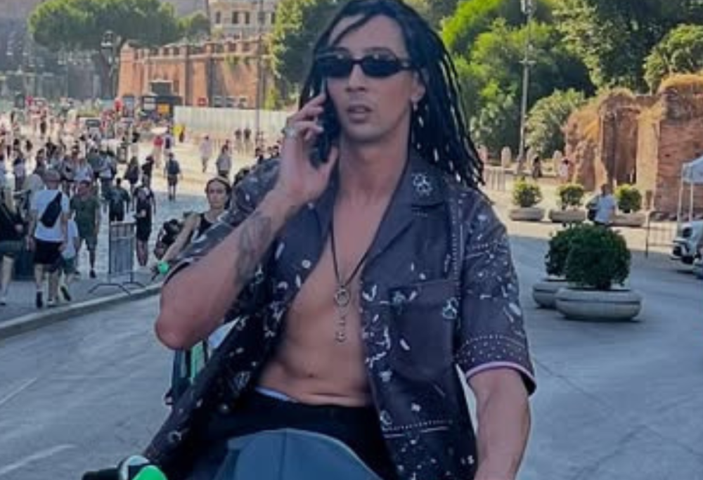 Ghali, il dolce post per il compleanno della mamma: “Sta guarendo”