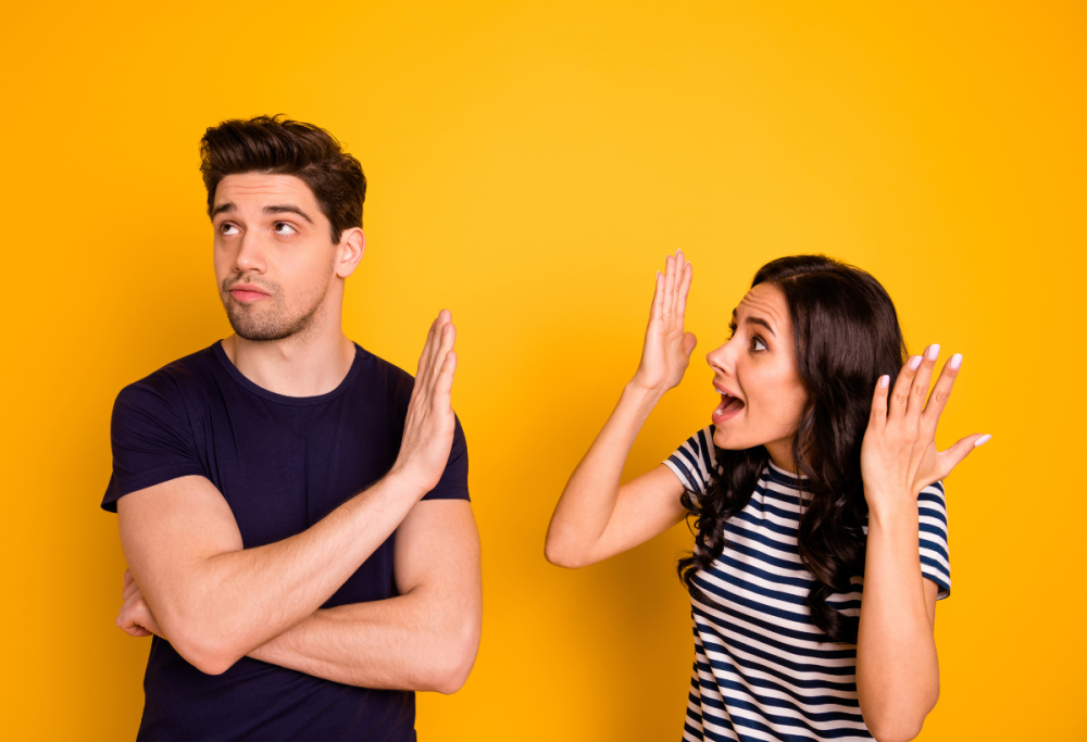 Gaslighting: le frasi che ti fanno dubitare di te stesso