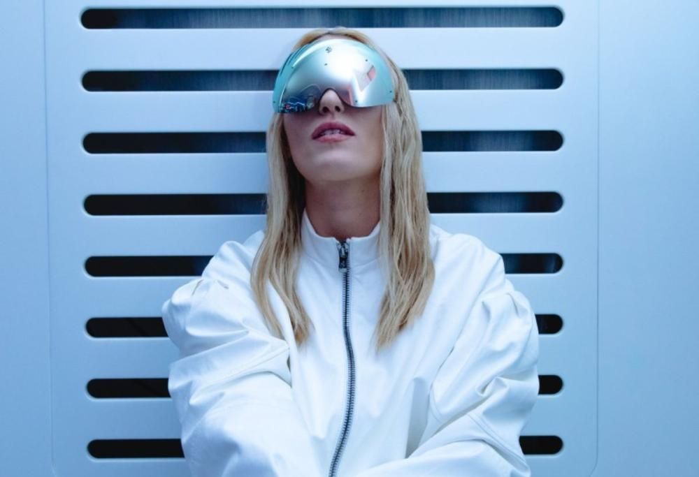 Mara Sattei: il 24 novembre esce il suo nuovo singolo “Mare aperto”