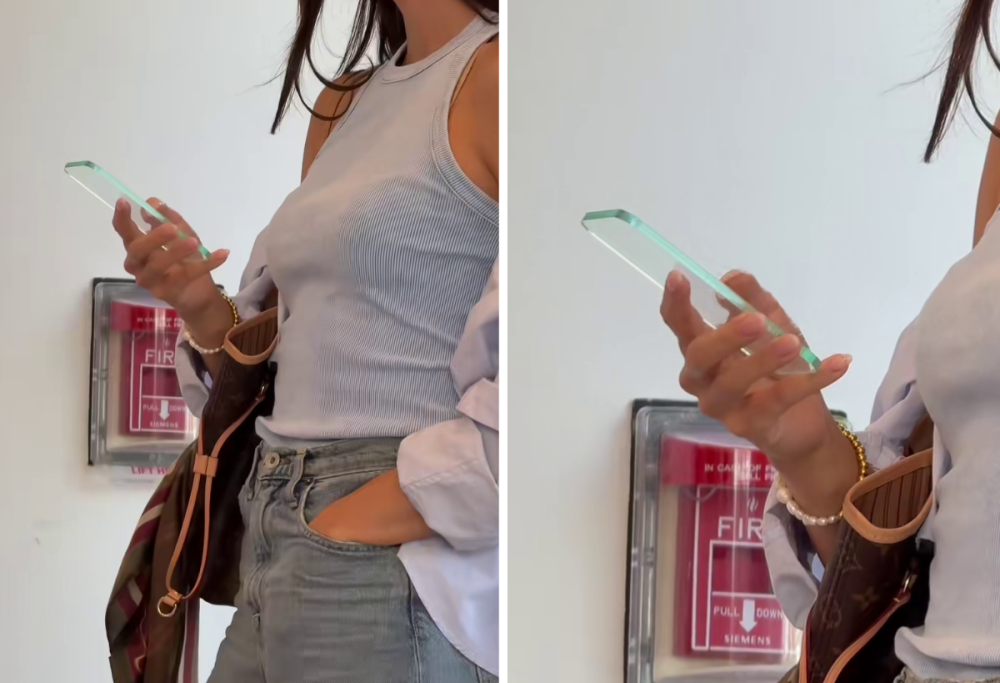 Una donna usa un “telefono trasparente” e confonde tutti: cos’è?