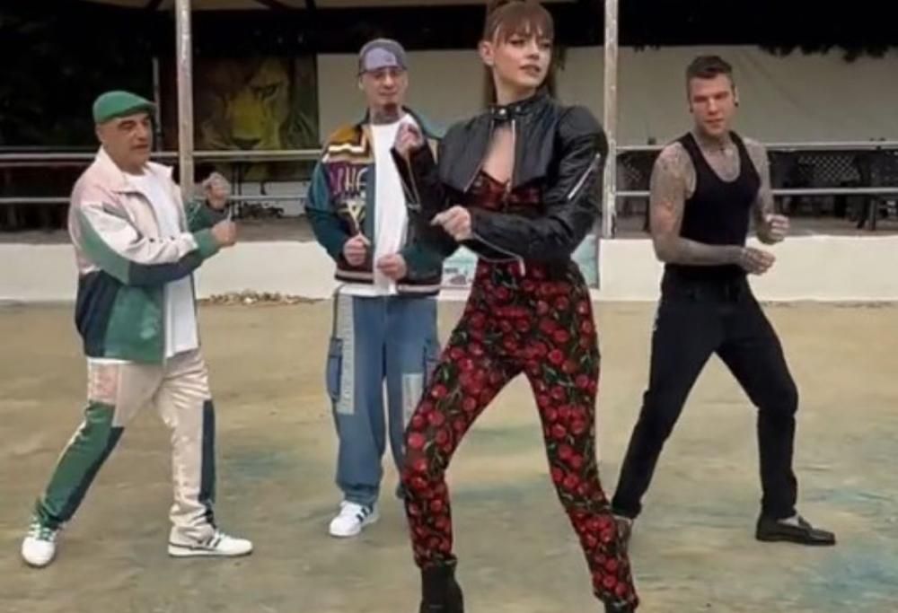 “Disco Paradise”, Annalisa insegna a Fedez e J-Ax il ballo da fare