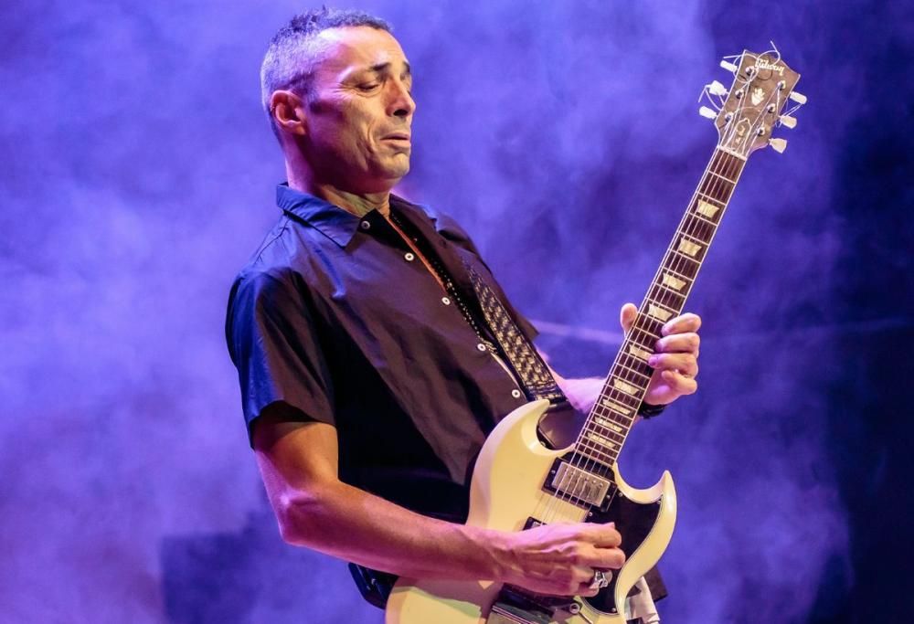 Alex Britti, in arrivo il suo ultimo brano “Supereroi”