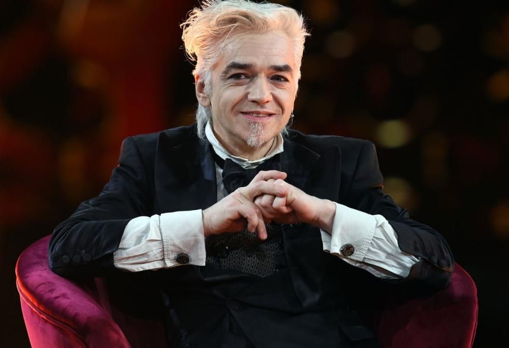 Morgan, Natale con le figlie: “Sono il papà più felice del mondo”