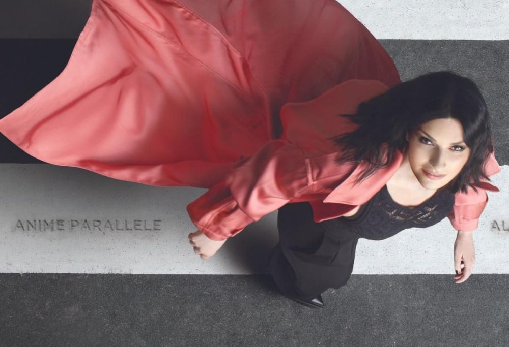 Laura Pausini sul nuovo disco: “Vorrei invogliare ad amarsi di più”