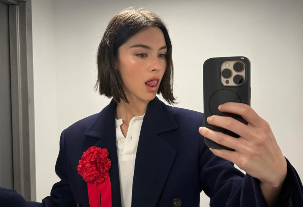 Tutti pazzi per Gracie Abrams: chi è la cantante di “That’s So True”