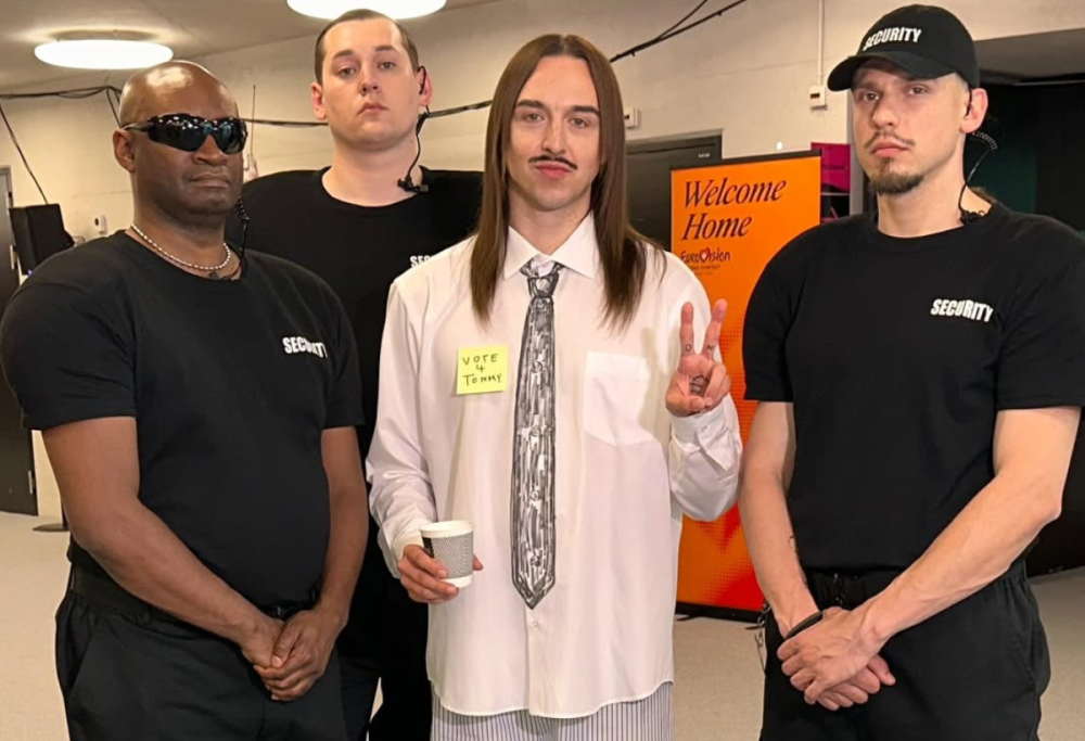 Tommy Cash svela un nuovo singolo dedicato all’Italia: testo e video